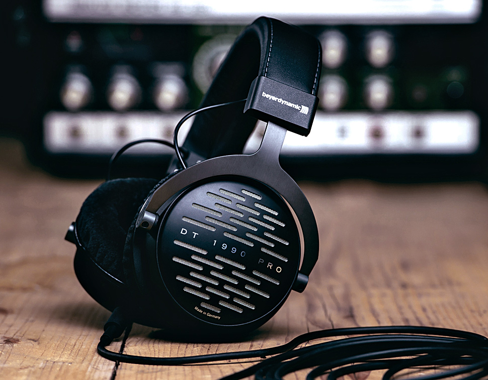 7 Premium Headphones For Music: Beyerdynamic DT 1990 Pro