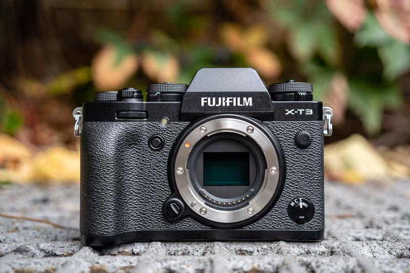 5 Great-Buy Cameras for Vlogging and Streaming under $1500: Fujifilm X-T3